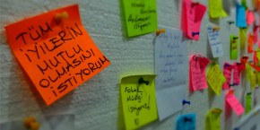 deans-post-it-note-request-a07b07fbeaa670a8e2d2767519fd6921_副本 (1).jpg